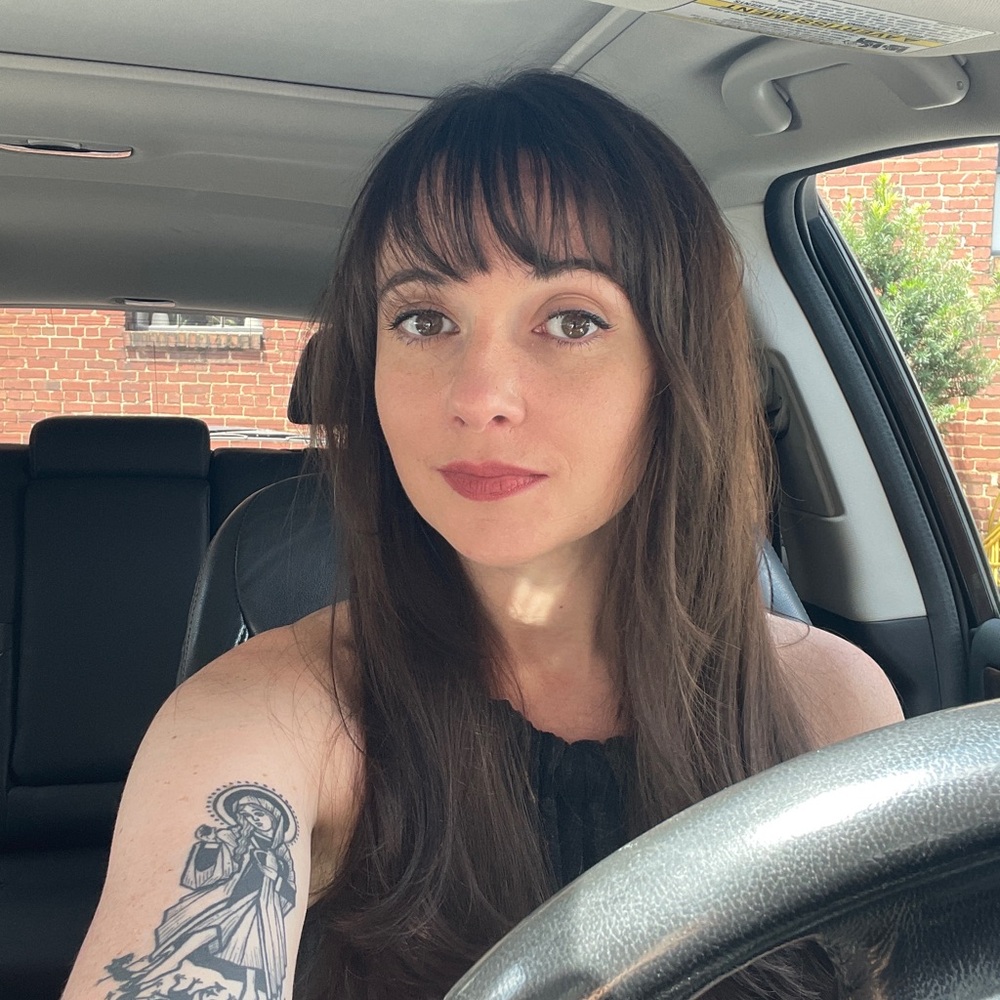 Meet your Posher, Caitlyn